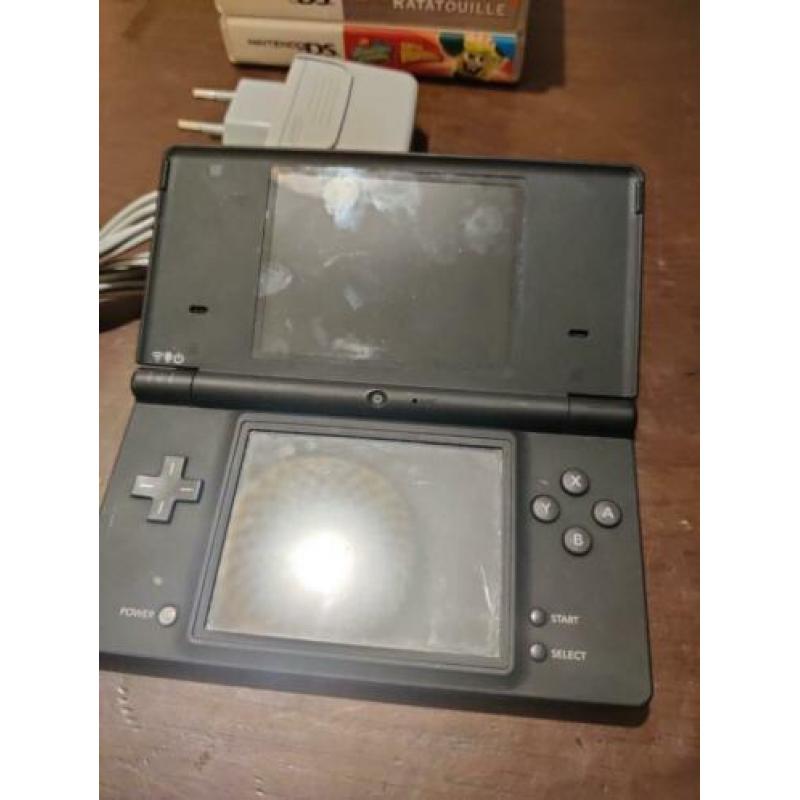 Nintendo DSI zwart met 4 games en oplader