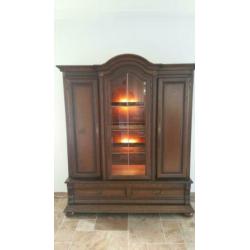 Eiken kast, buffetkast, vitrinekast, kabinet