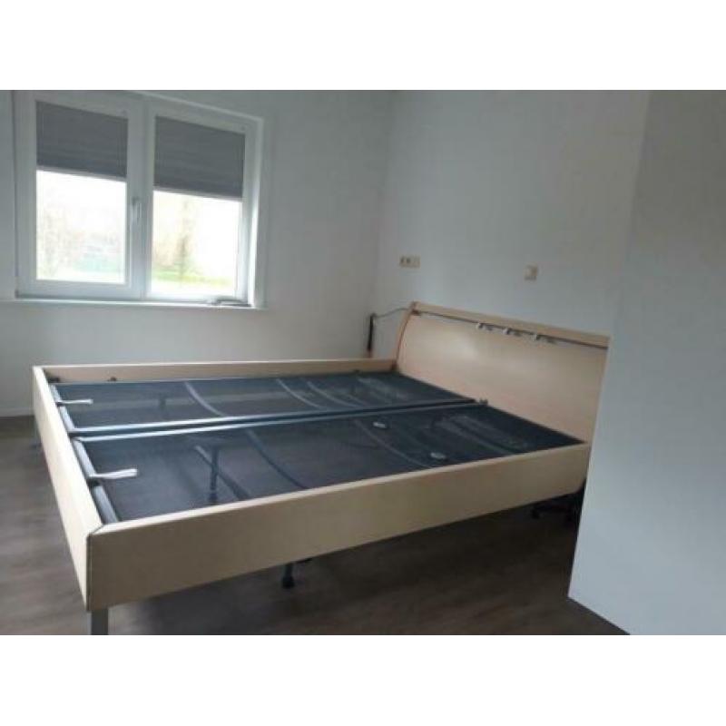 Tweepersoons Auping bed 180 breed, lengte 220 cm
