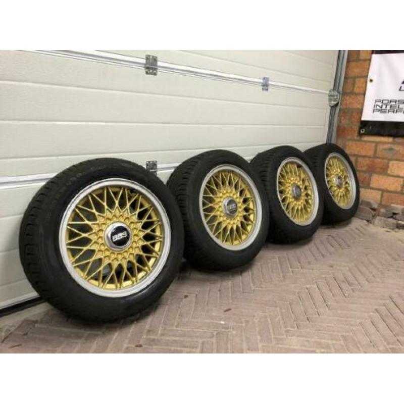 BMW e30 BBS kruisspaak 4x100 15 inch 7J et24 Uniroyal