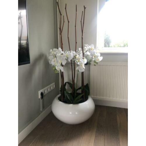 Groot (kunst) bloemstuk van Orchideeën