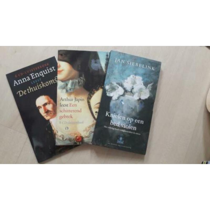 16 luisterboeken o.a. K.Hosseini, J. Siebelink, S.vd Vlught