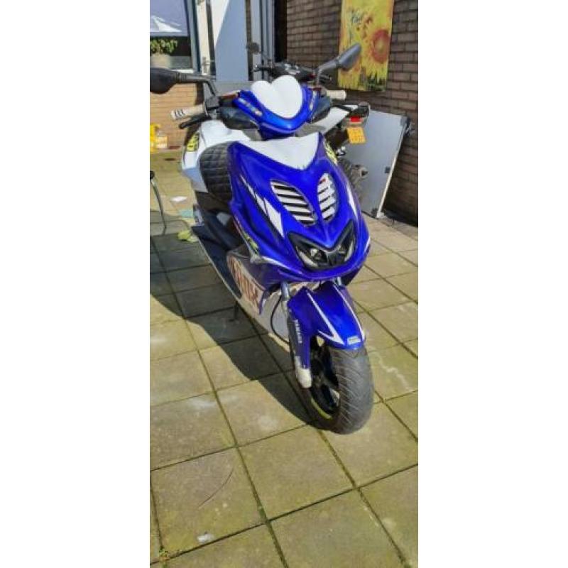 Aerox Rossi Voorkap gezocht!