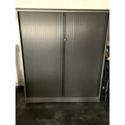 Ahrend Roldeurkast Antraciet Donkergrijs H140 x B120 x D45