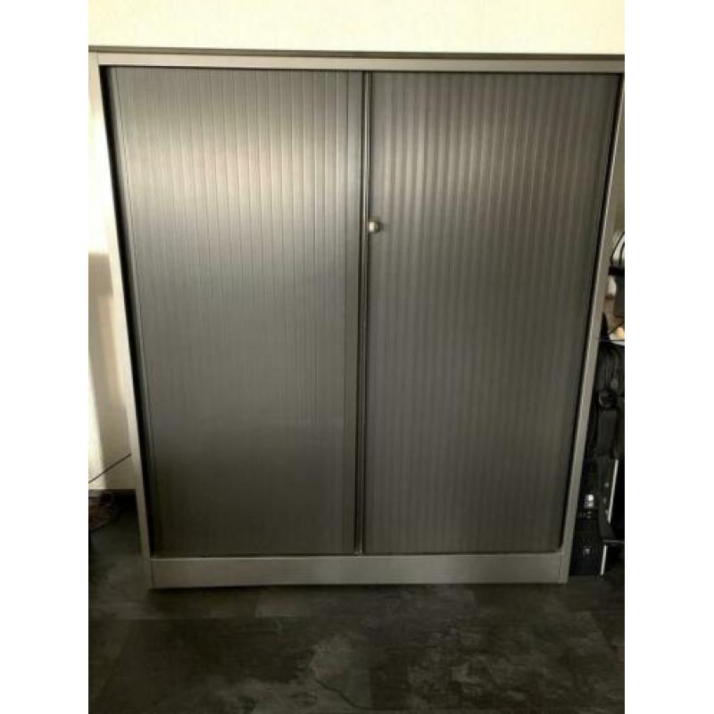 Ahrend Roldeurkast Antraciet Donkergrijs H140 x B120 x D45
