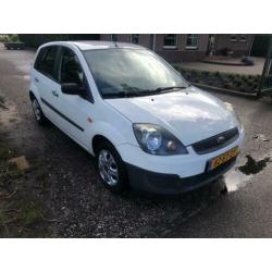 Ford Fiesta 1.4-16V Ambiente