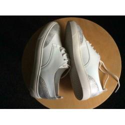 Nieuwe witte sneakers, 37.