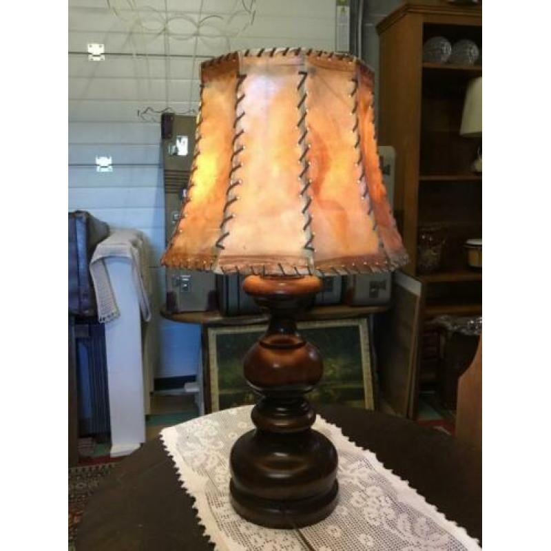 Oude decoratieve koffer