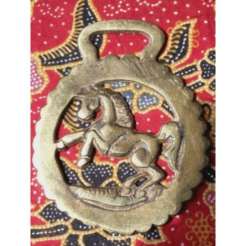 Antiek Engels horsebrass kleppermannetje steigerend paard.