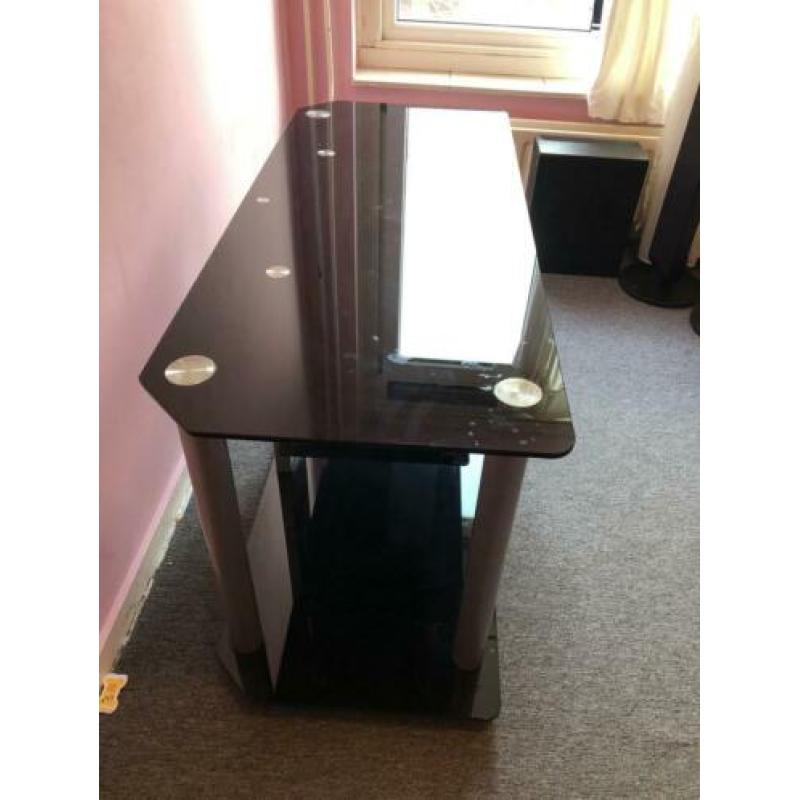 Mooie tv tafel