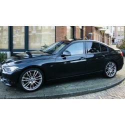 BMW 3-Serie 2.0 320D AUT 2013 Zwart Full Options!