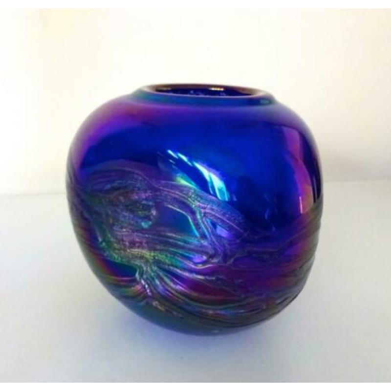 Glazen vaas donkerblauw met parelmoerglans Malta 6788-g