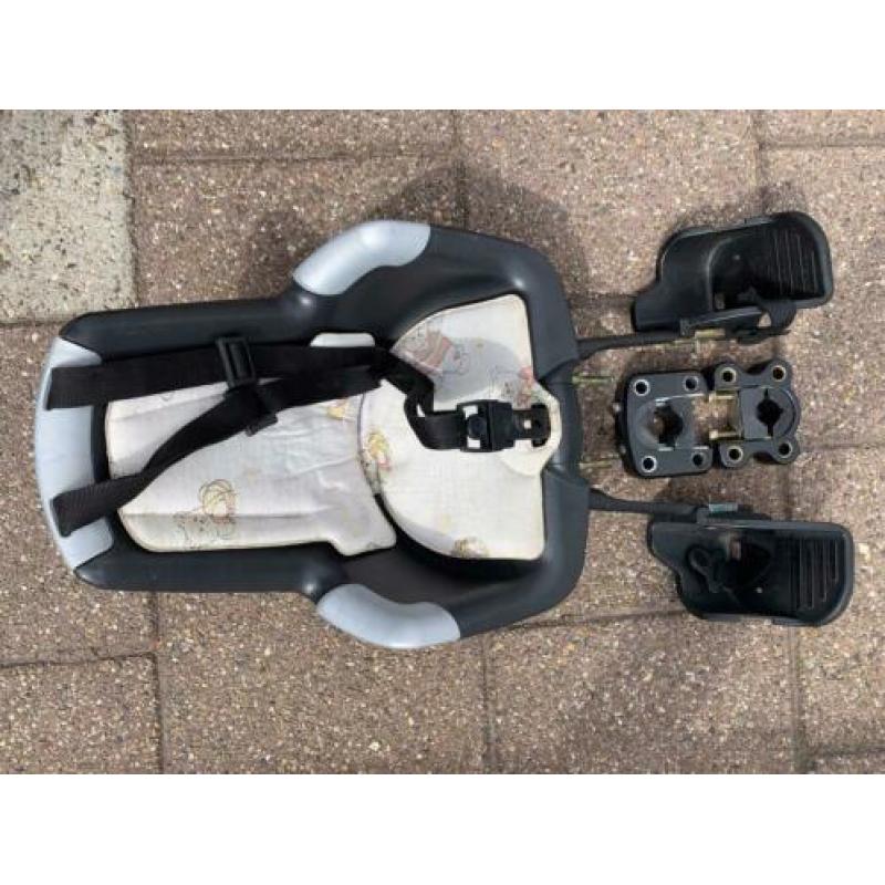 Bobike kinderzitje met scherm en onderdelen 1 prijs!