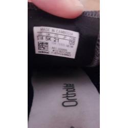 Super leuke Adidasjes weinig gedragen maat 21