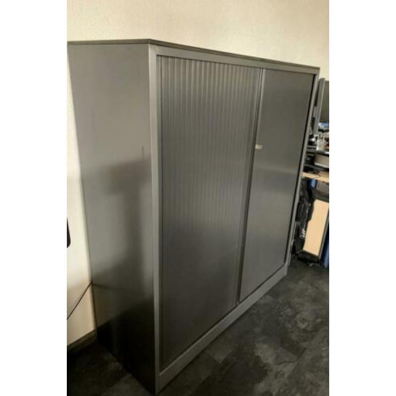 Ahrend Roldeurkast Antraciet Donkergrijs H140 x B120 x D45