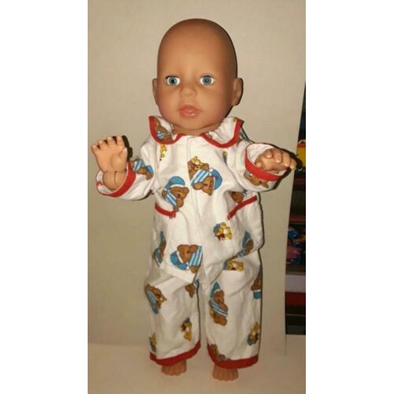 Baby Annabell pop met geluid die kan kruipen en lopen. Zapf