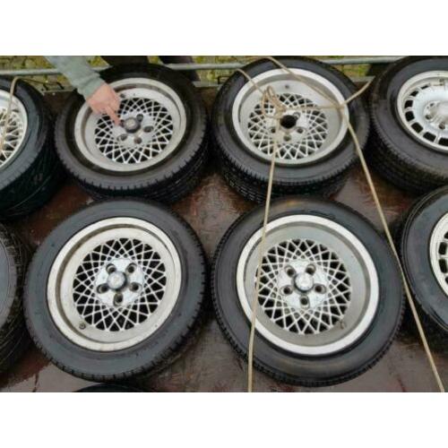 Rial honingraat velgen (zaten onder Mercedes W107)