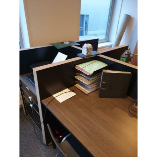 Zo goed als nieuw bureau