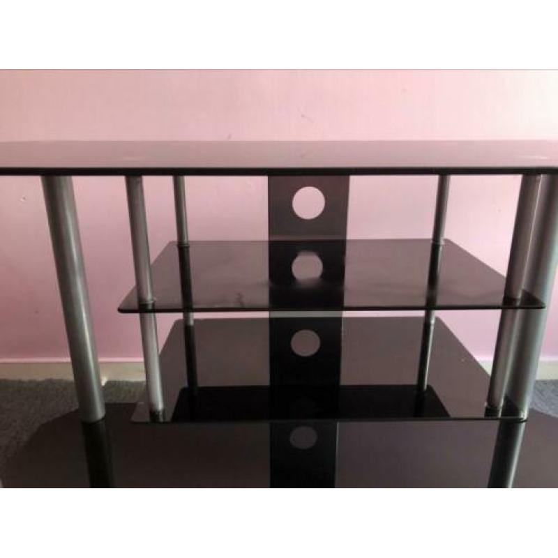Mooie tv tafel