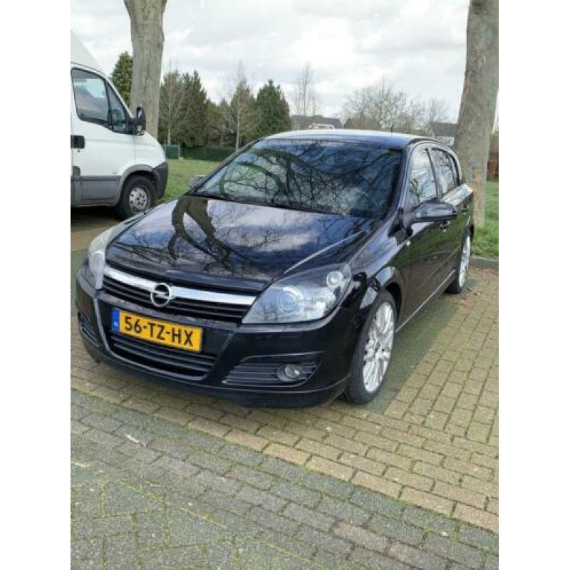 Opel Astra 1.9 opc sportpakket en Nieuw APK!