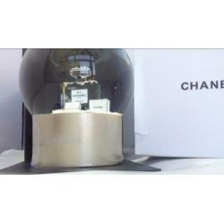 Chanel vip globe bol | sneeuwbol uniek