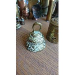 Verzameling koperen en messing voorwerpe, miniatuur