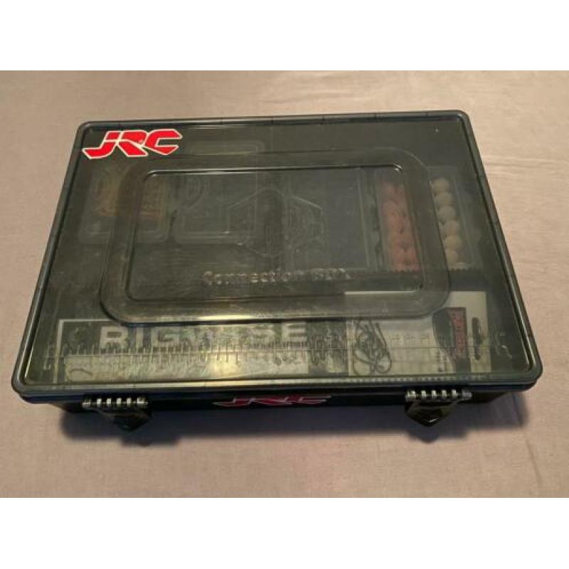 Jrc tackle box inclusief karpermateriaal