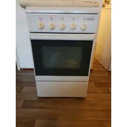 Goed werkende gasfornuis te koop aangeboden.