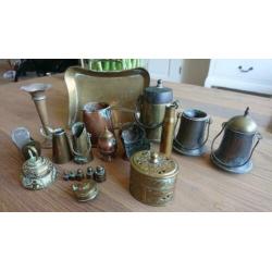 Verzameling koperen en messing voorwerpe, miniatuur