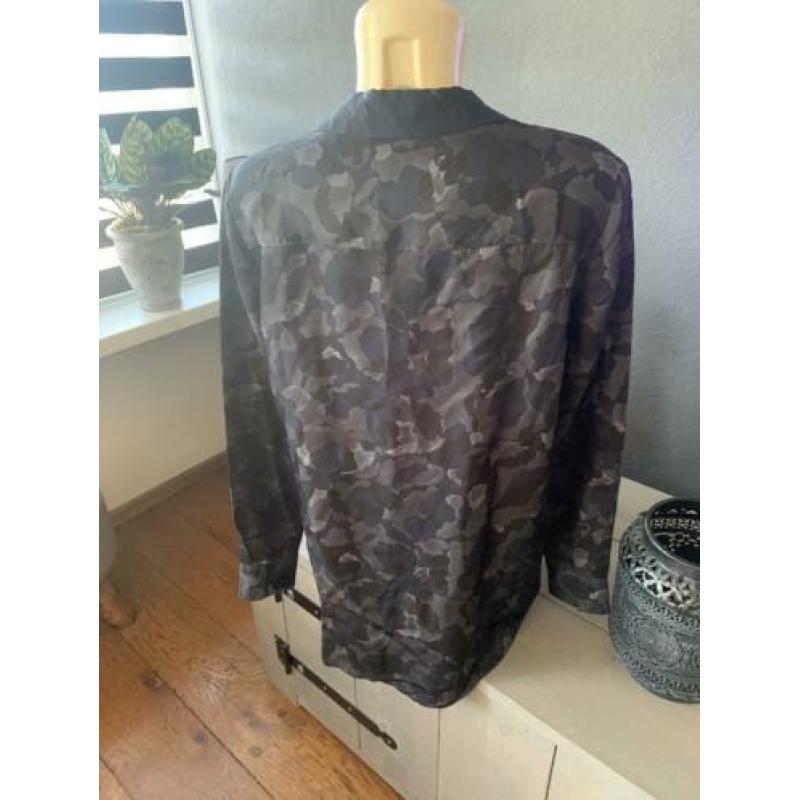 Yaya blouse maat 38/40 nieuwstaat