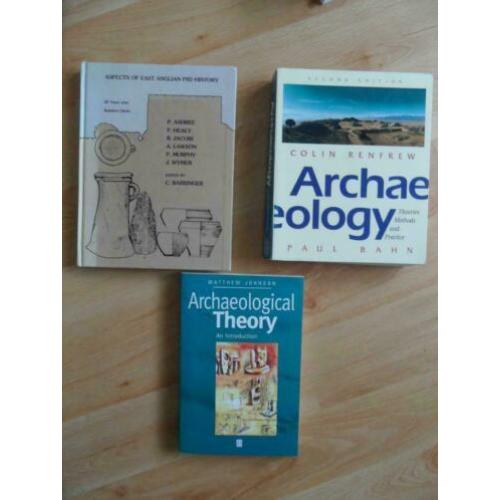 Drie Engelstalige boeken Archeologie