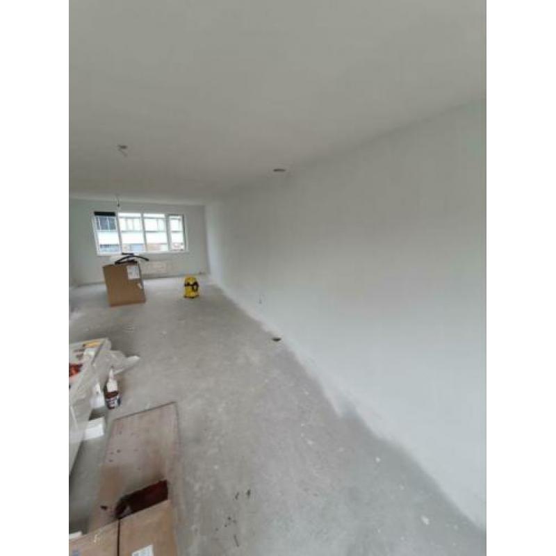 Airless latex spuiten