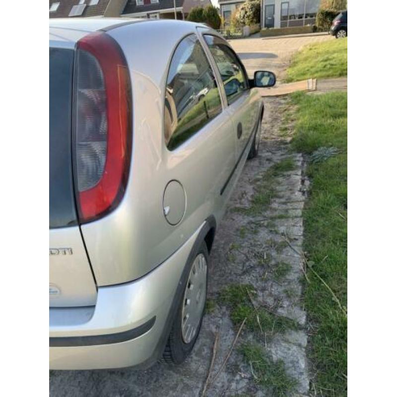 Opel Corsa 1.3 cdti 2004 Grijs