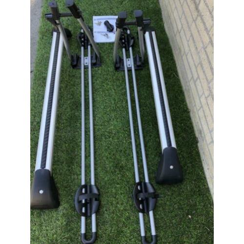 Volvo V40 dakdragers met 2 thule 532 fietsendragers