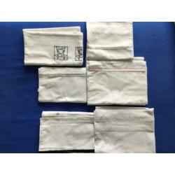6 Babylakentjes voor ledikantje.