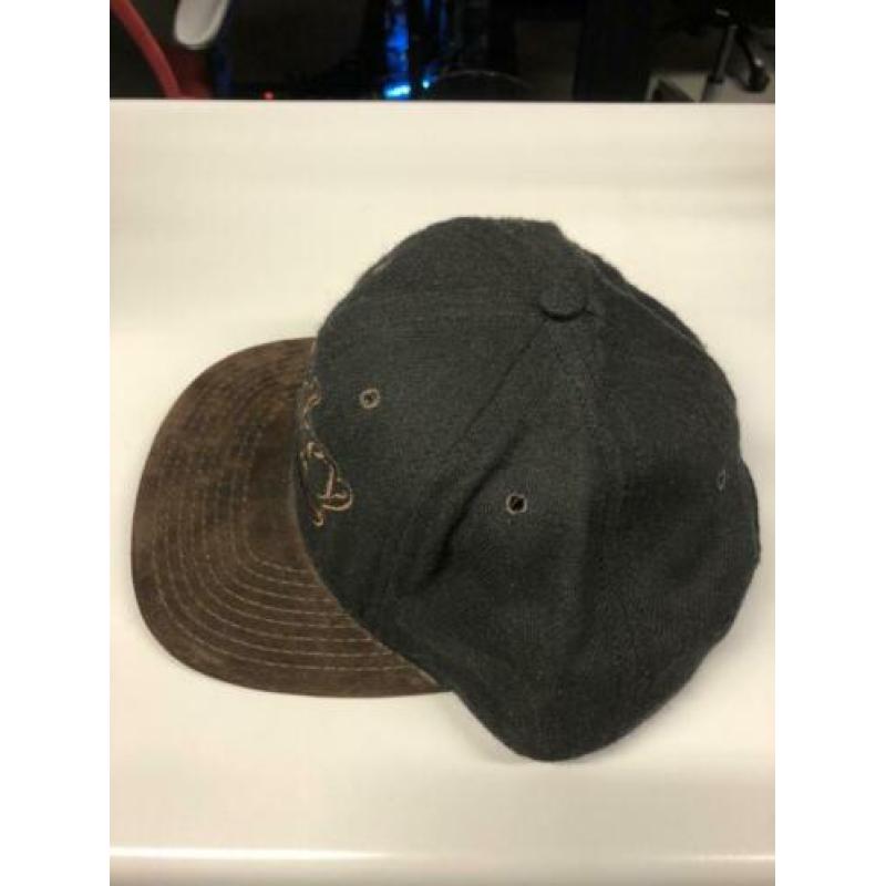 Mickey mouse black / brown baseball cap