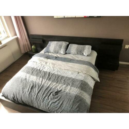 Hemnes 2 persoonsbed met nachtkastjes