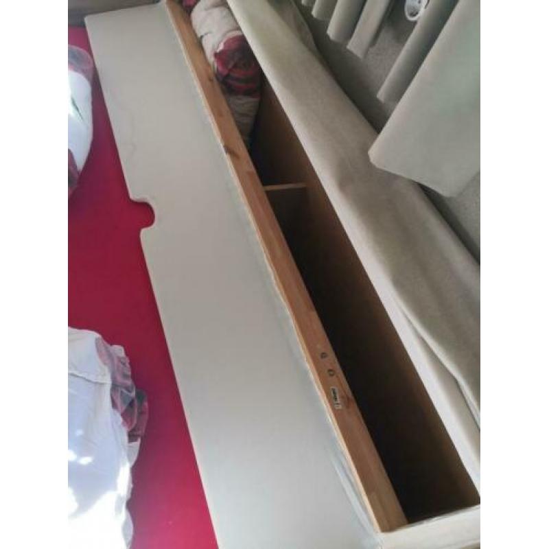 Slaapbank 2-3 zits beige