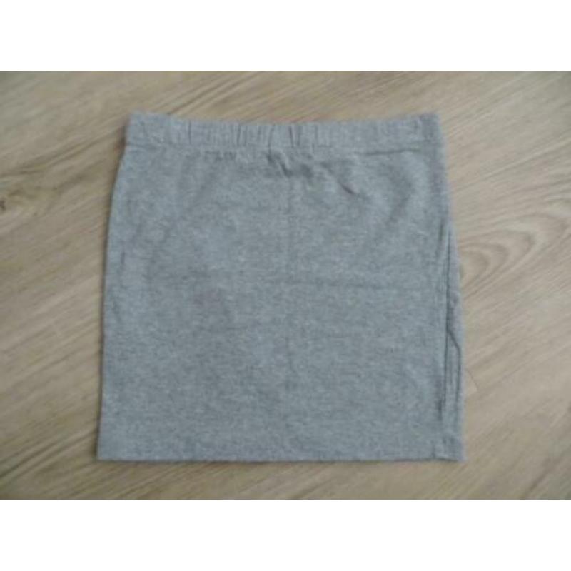 Moscow tricot grijs rokje, als nieuw! (152)