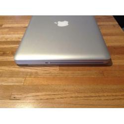 MacBook pro 13 i 7 zeer snel SSD 256 gb. MacOs High