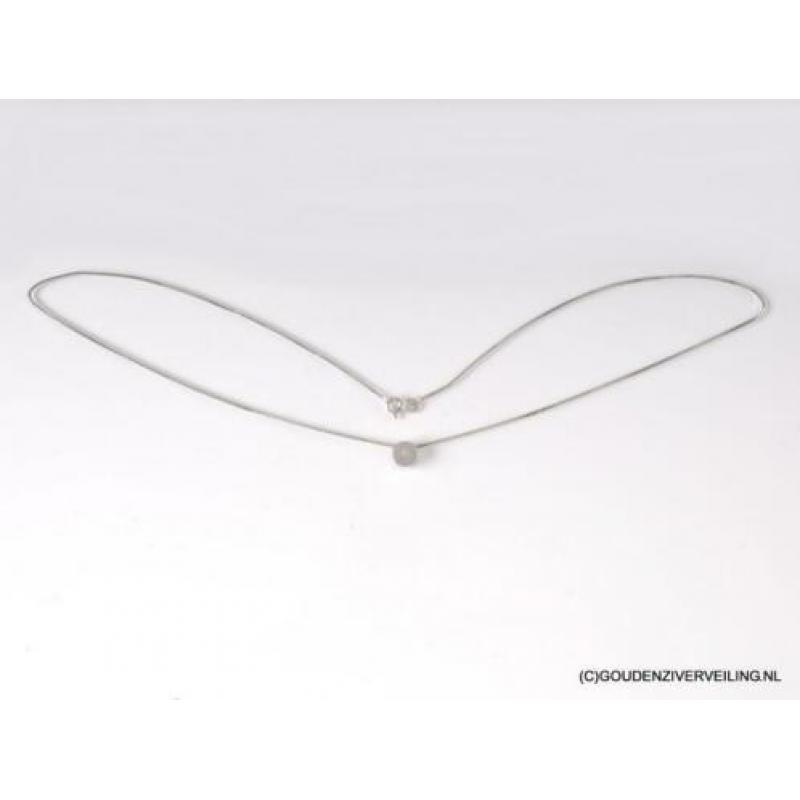 witgoud KETTING en HANGER (14kt) bezet met 1 Briljant