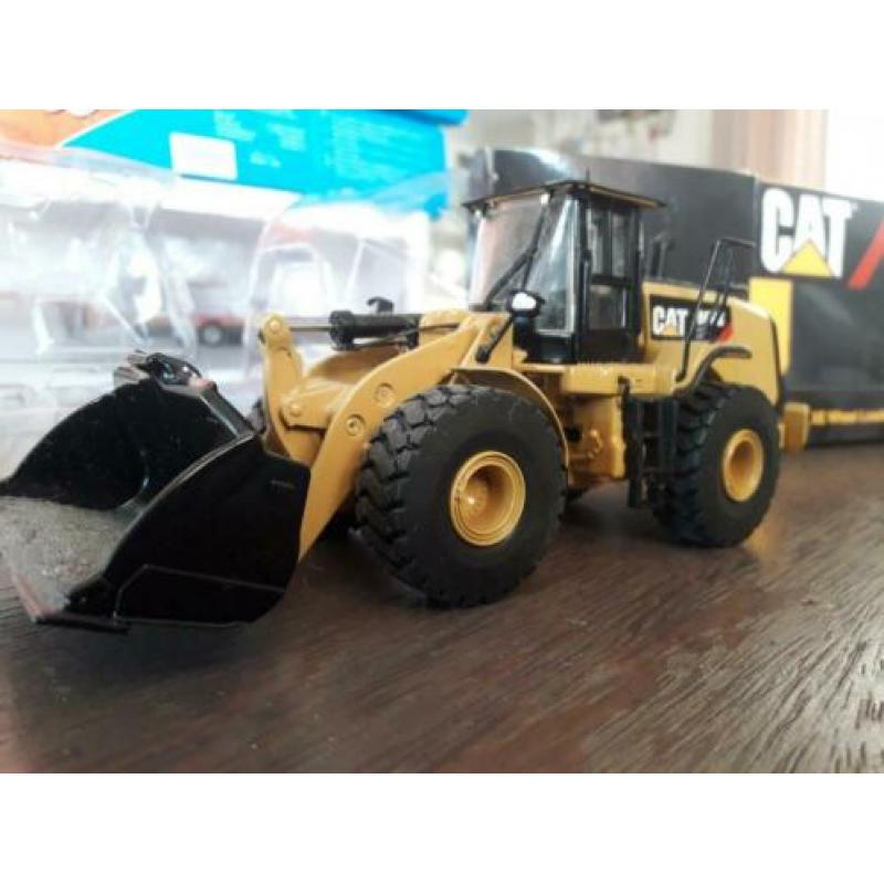 CAT shovel