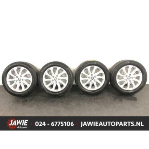 Seat Leon Velgen set + banden