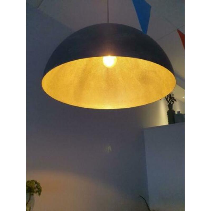 25cm diameter lamp