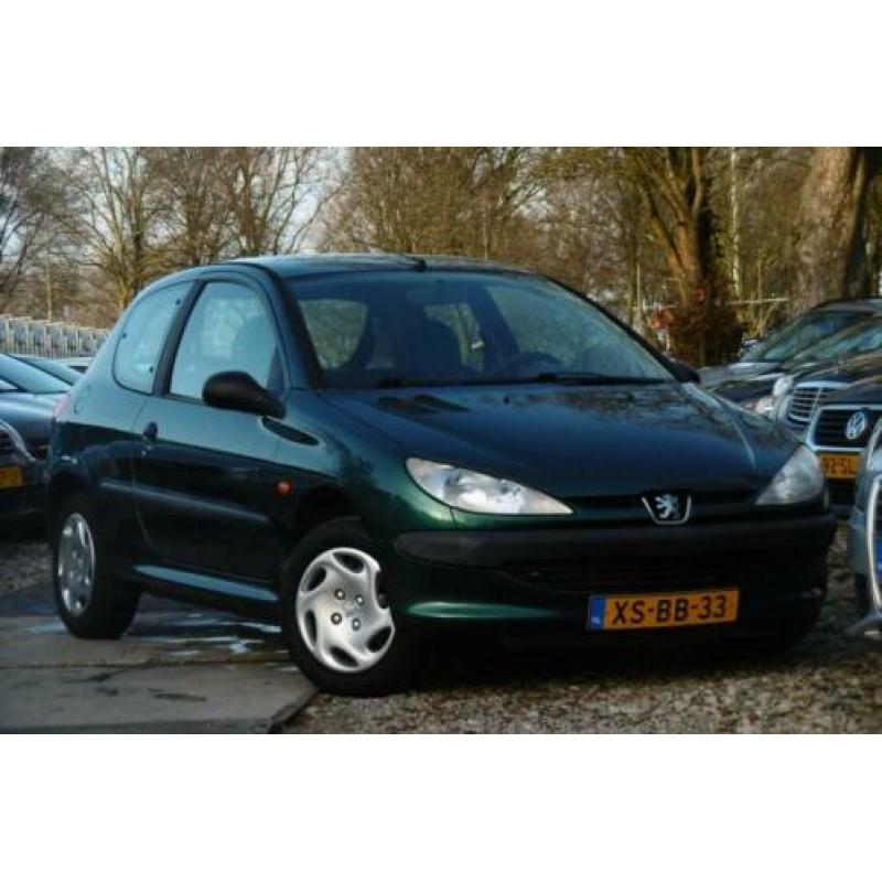 Peugeot 206 1.1 XR 112DKM/NAP/STUURBEKRACHTIGING/APK
