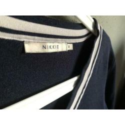 Nikkie trui v nek wit blauw