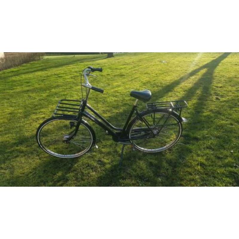 in nieuwe staat stevige damesfiets azor