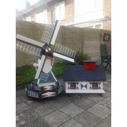 Molen met huisje