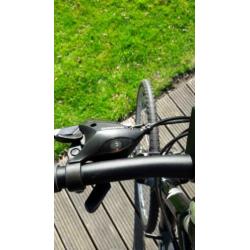 Stevens zwarte fiets 61 cm. Met 24 versnellingen