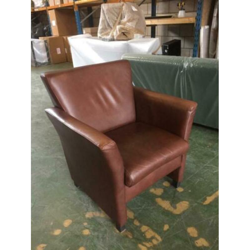 fauteuil echt leer bruin cognac strak model ALS NIEUW